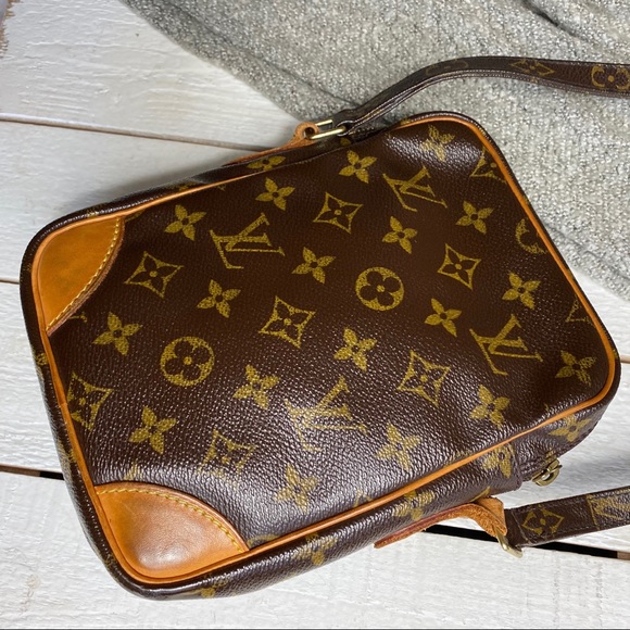 SOLD Louis Vuitton Monogram Amazone Crossbody - Picture 5 of 16